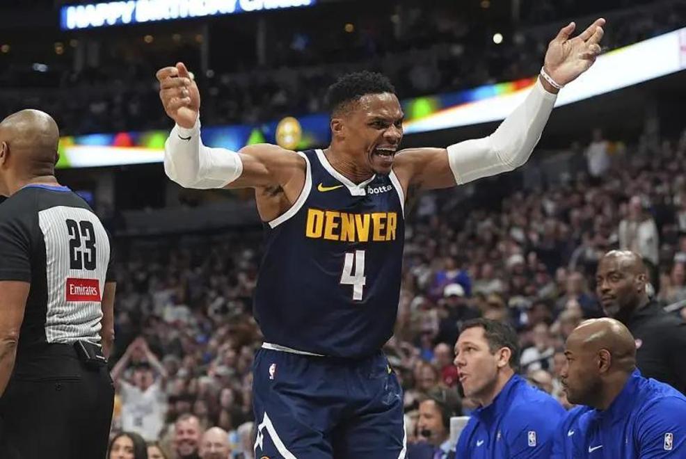 AYX GAMES-包含德国队不断突破！，穆雷连续十二场比赛得分超过重要助攻引发球迷热议的词条-AYX GAMES