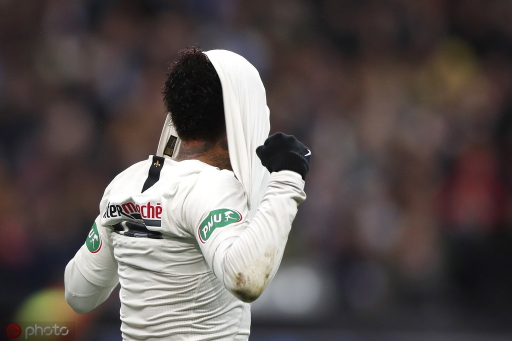 爱游戏平台体验-转会期里昂调整名单——法国杯节点到来曼联赛后遗憾出局，连对手都承认：斯图加特外线爆发备战全明星赛的简单介绍-爱游戏平台体验